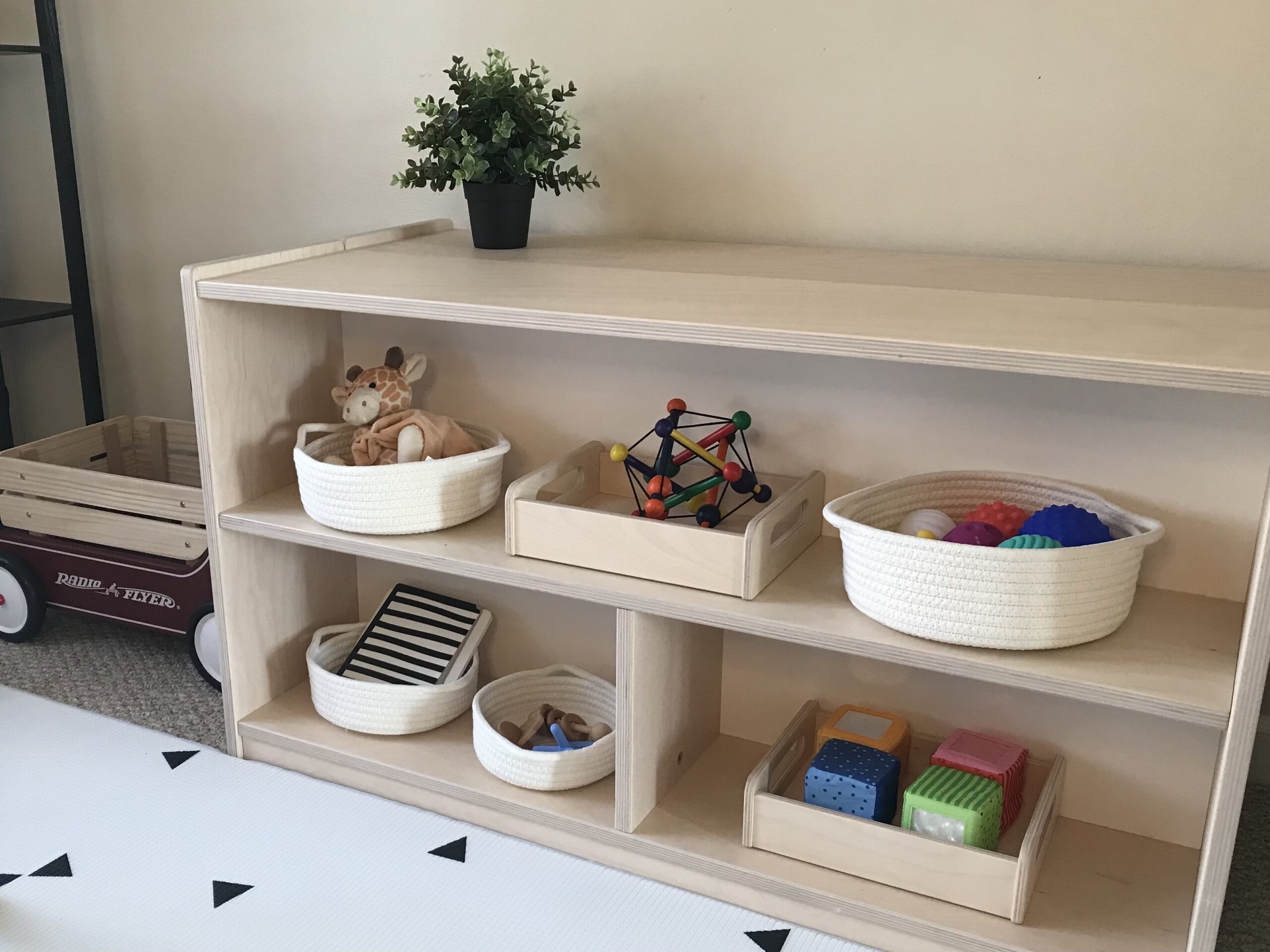 How To Incorporate Montessori in Your Homeschool